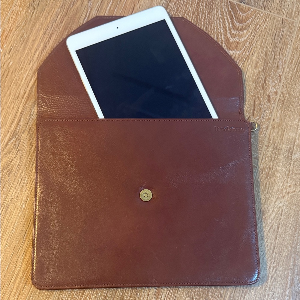 Brookstone Brown Leather Tablet Sleeve with Magnetic Flap Electronics IPad